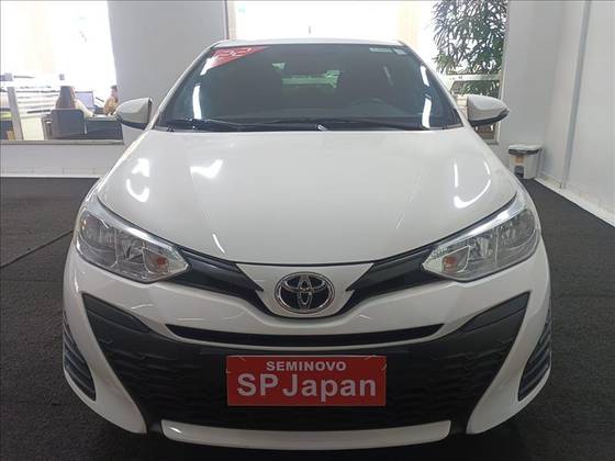 TOYOTA YARIS 1.3 16V FLEX XL LIVE MULTIDRIVE TOYOTA YARIS 1.3 16V FLEX XL LIVE MULTIDRIVE